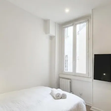 Appartement Grand Calme Et Moderne Avec Coin Nuit - Quartier Des Antiquaires Grenoble